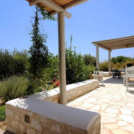 Golden House * Chrisi Akti (Paros)